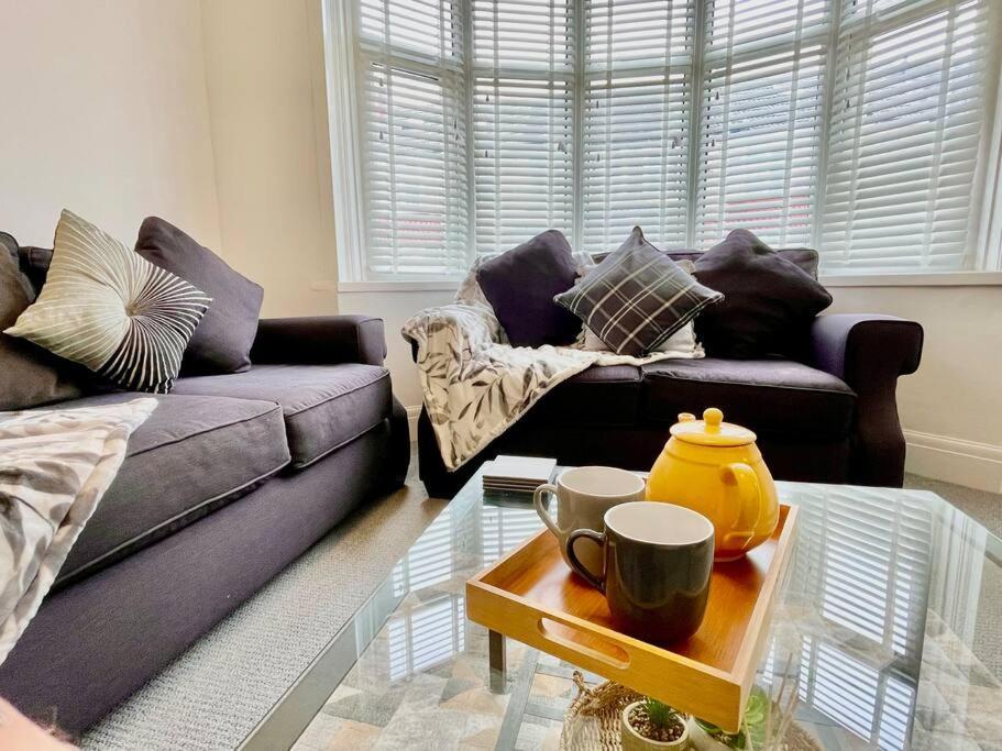 Portsmouth 3 Bedroom Getaway, Sleeps 6 מראה חיצוני תמונה