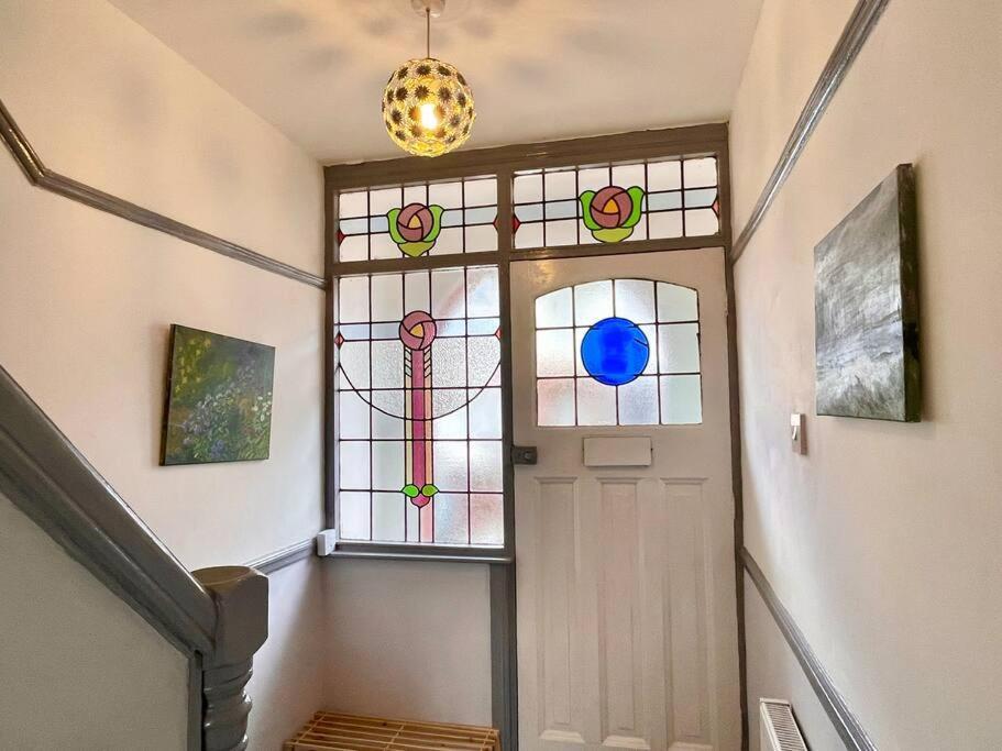 Portsmouth 3 Bedroom Getaway, Sleeps 6 מראה חיצוני תמונה