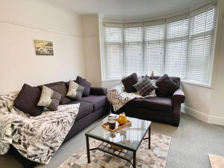 Portsmouth 3 Bedroom Getaway, Sleeps 6 מראה חיצוני תמונה
