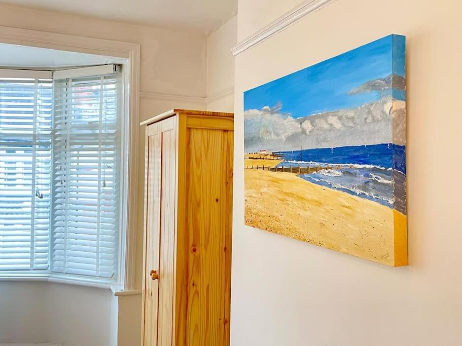 Portsmouth 3 Bedroom Getaway, Sleeps 6 מראה חיצוני תמונה