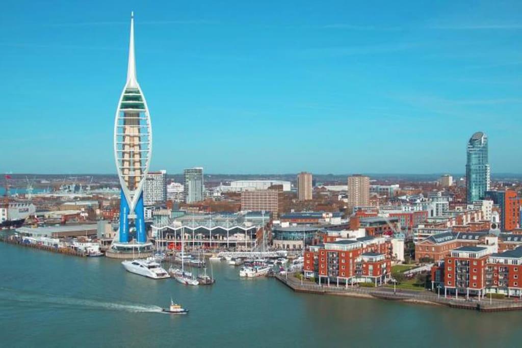 Portsmouth 3 Bedroom Getaway, Sleeps 6 מראה חיצוני תמונה